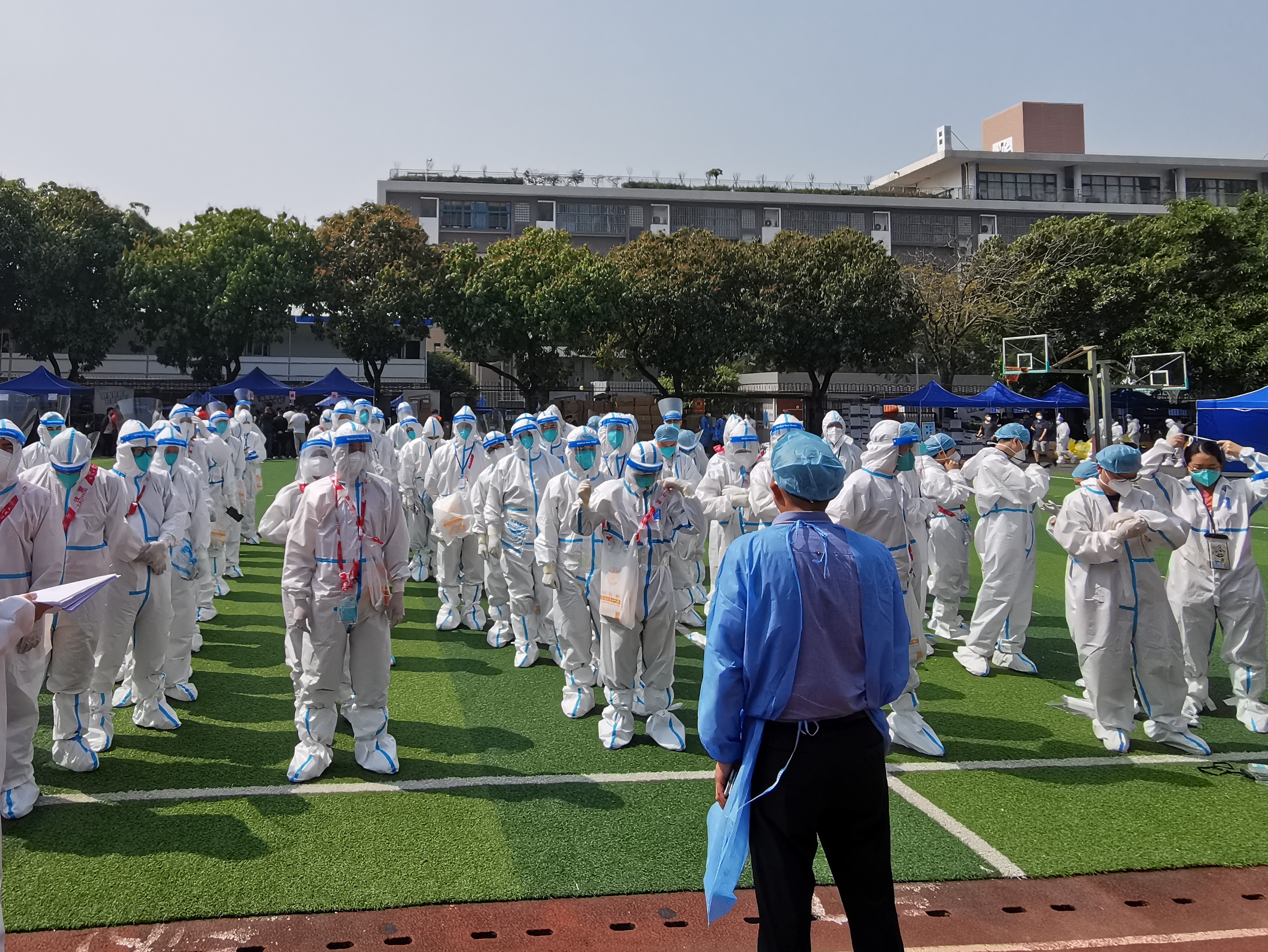 ONEPay
志愿者驰援深圳战“疫”第一线1.jpg