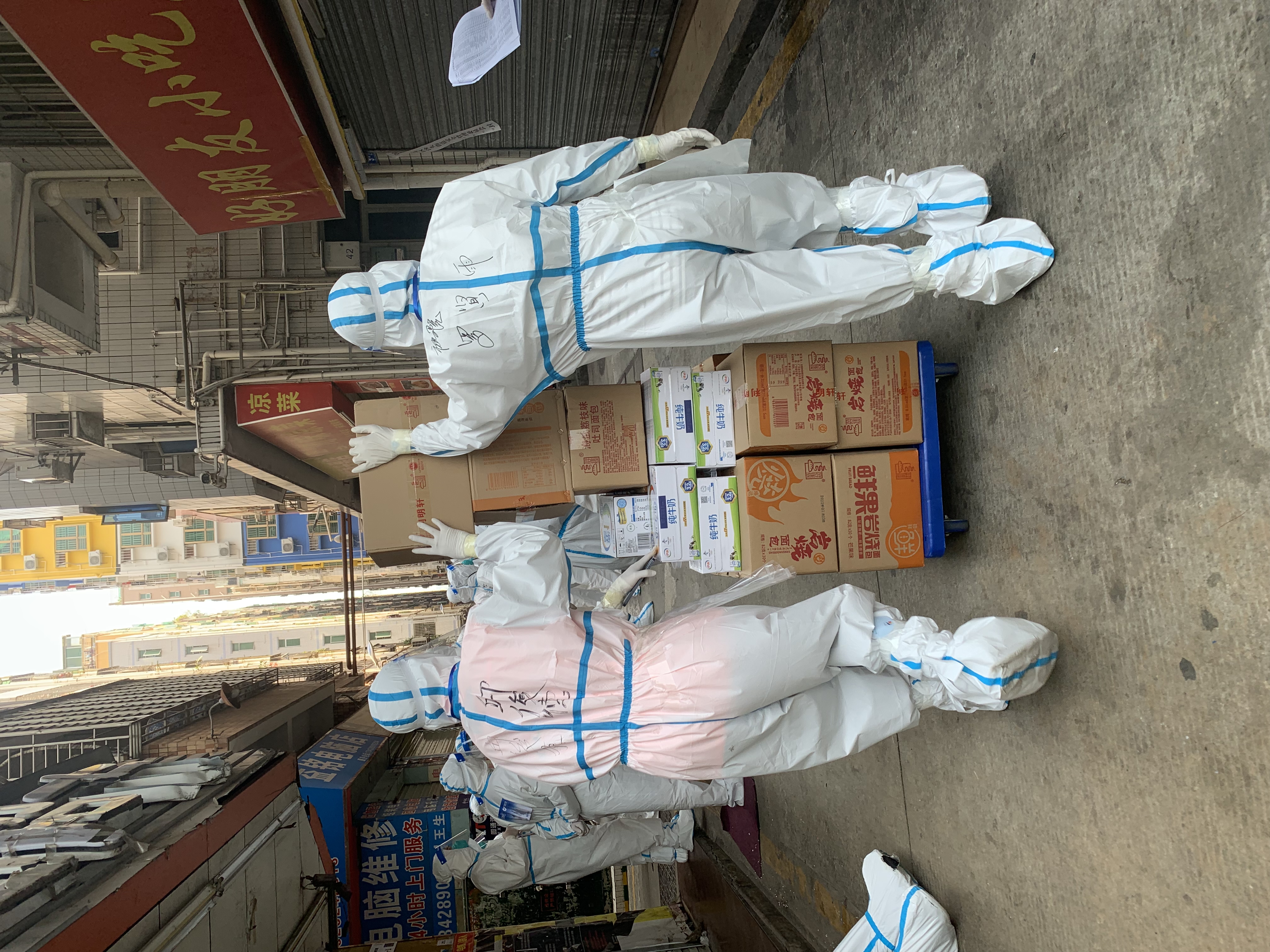 ONEPay
志愿者驰援深圳战“疫”第一线8.jpg