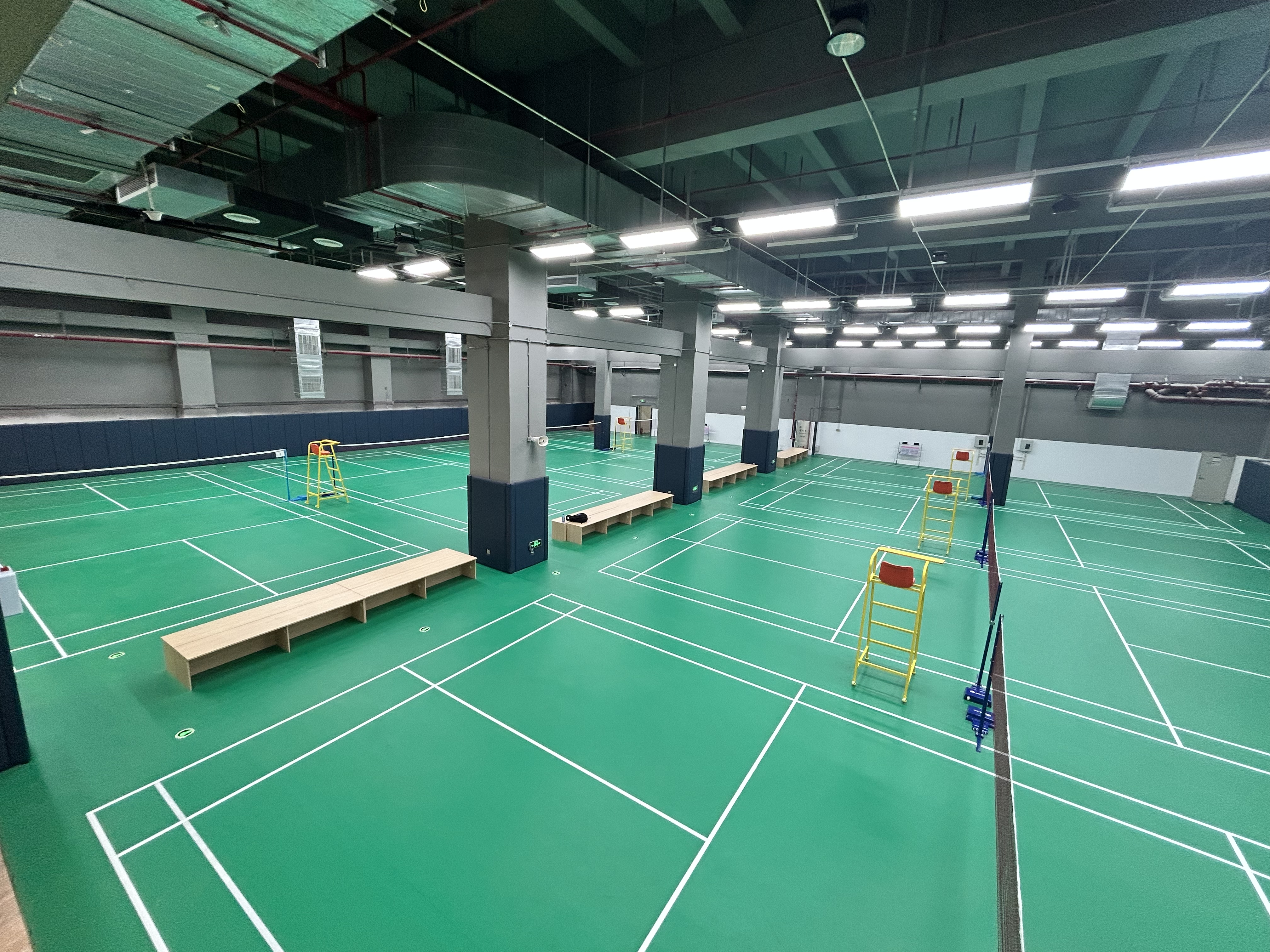 民乐运动馆羽毛球场.jpg